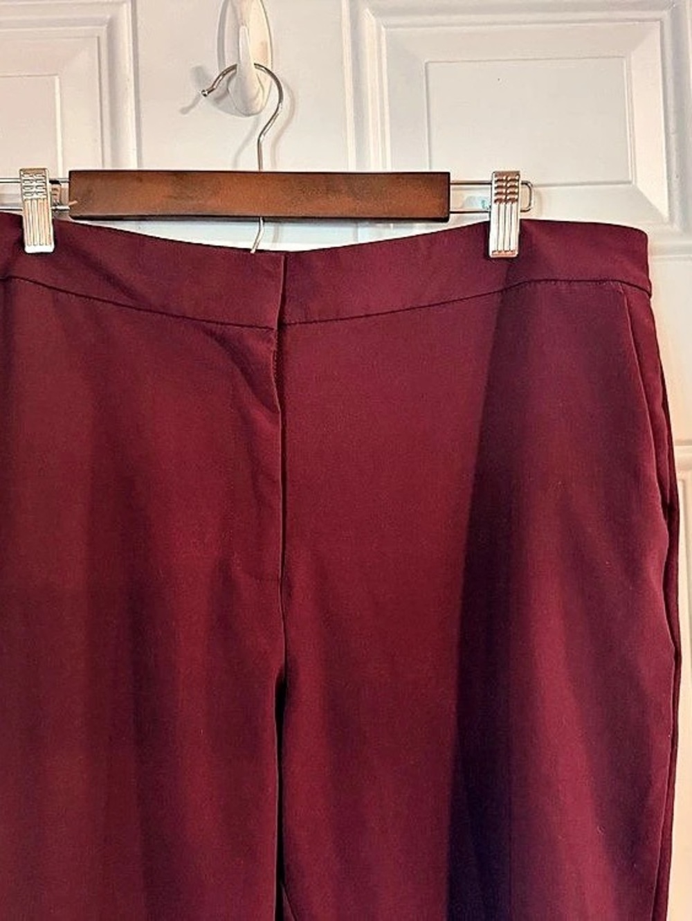Calvin Klein Straight Leg Pants in Burgundy Size 12 Like New